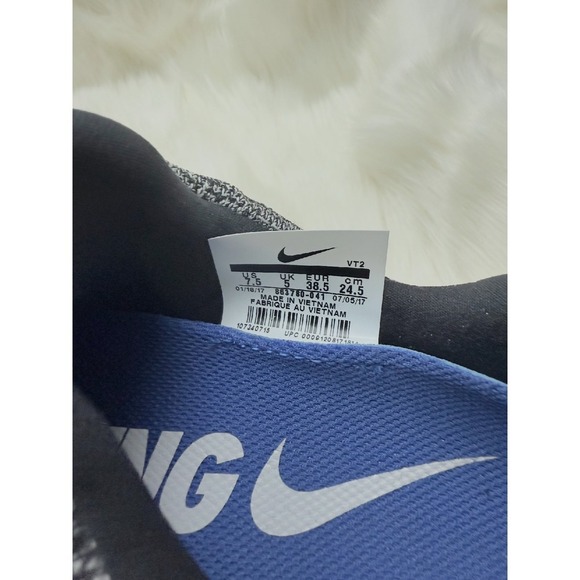 RARE Nike LunarEpic Flyknit 2 in Oreo/Space - Picture 3 of 7